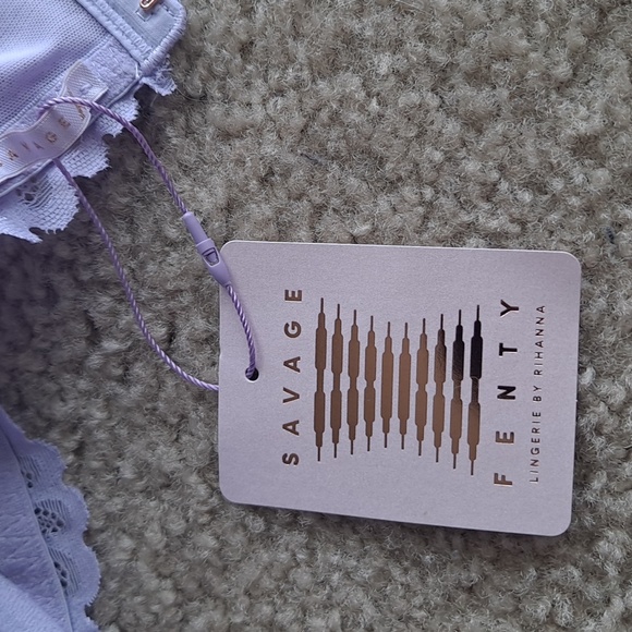 NWT Savage Fenty bra - Picture 2 of 4